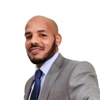 Kahin Adam headshot.