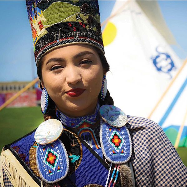 Images of the youth of CRYP