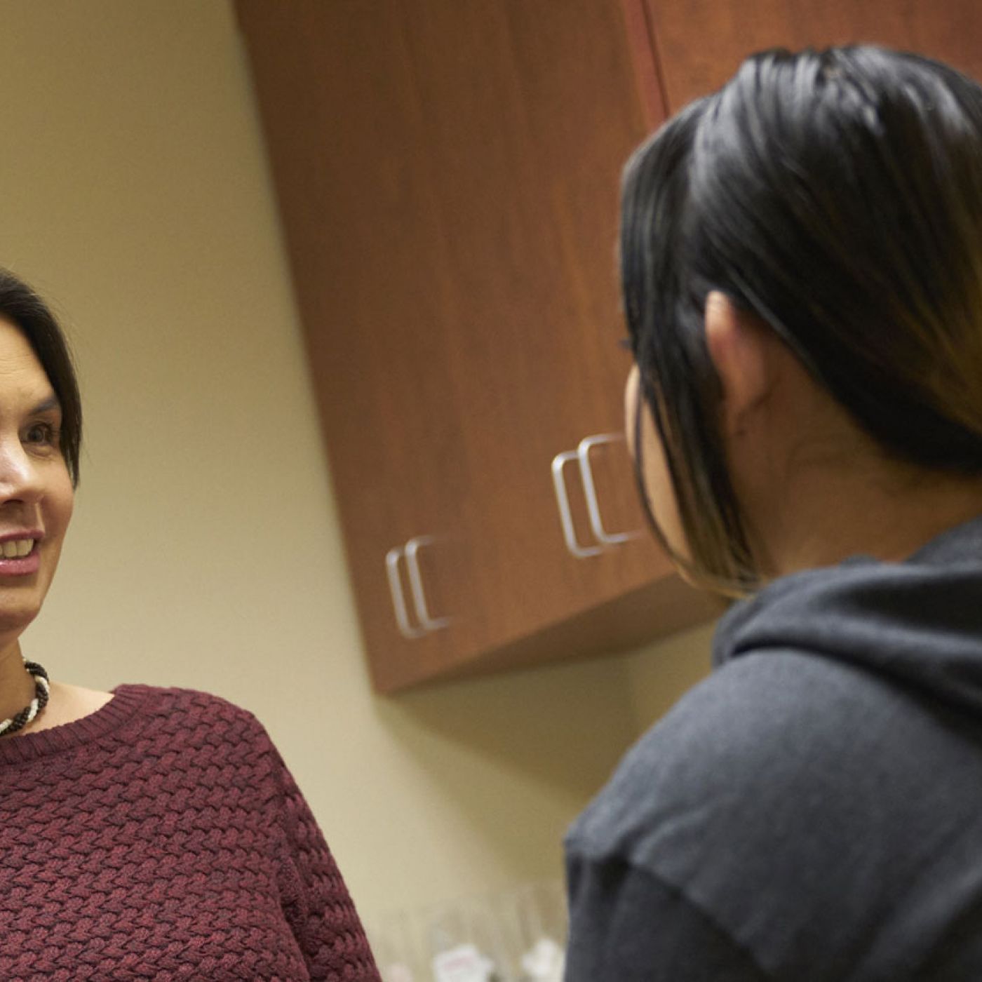Dr. Shana Sniffen with patient